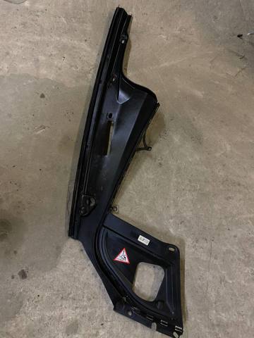 Щиток брудозахисний передньої арки крила 51767019804 BMW