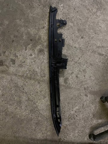 Ущільнювач арки крила 51767349605 BMW