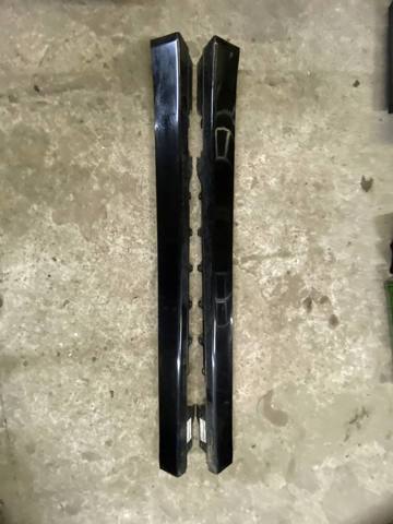 Накладка зовнішня (молдинг) порога, правий 51777374614 BMW