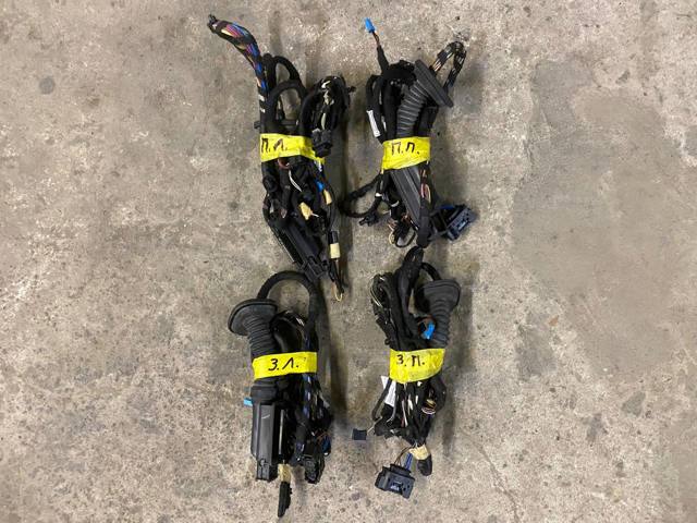 Електропроводка передніх дверей 61129384579 BMW