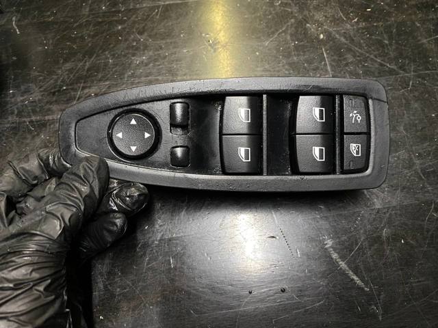 Кнопковий блок керування склопідіймачами передній лівий 61319268736 BMW