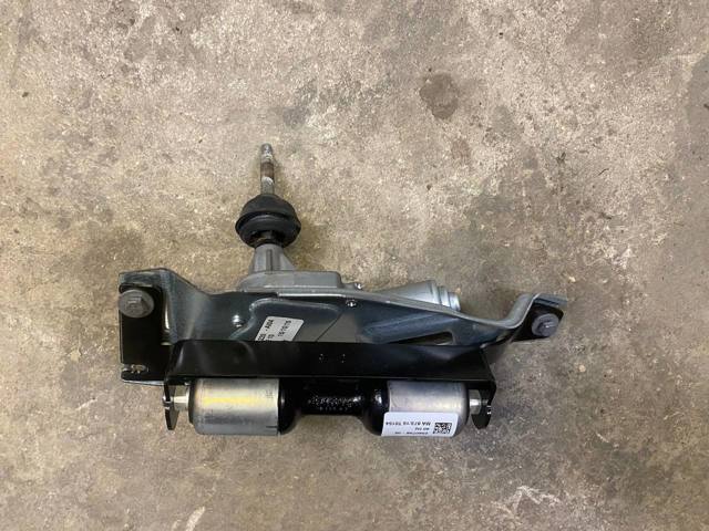 Двигун склоочисника заднього скла 61627356220 BMW