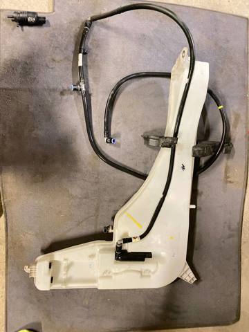 Бачок для омивайки 61667255828 BMW