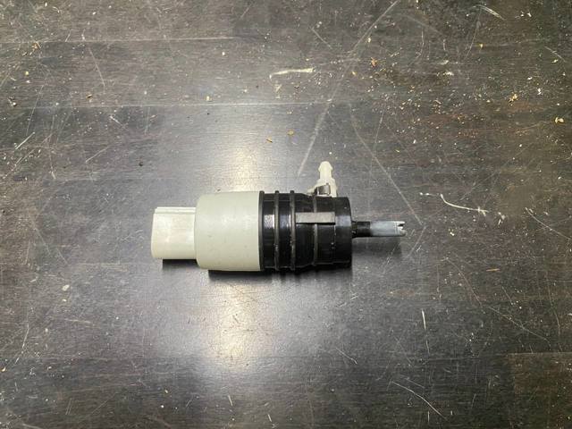 Насос омивача скла переднього 67127298309 BMW