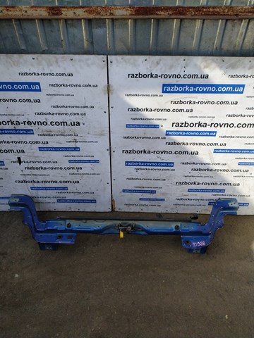 Рамка радіатора верхня 1352684080 FIAT