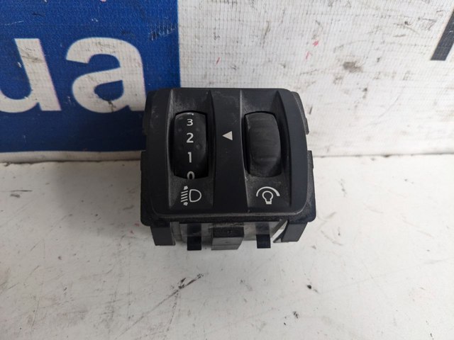 Кнопка коректора фар 251900567R RENAULT