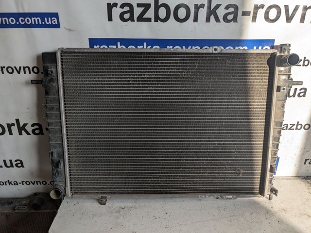 Радіатор системи охолодження двигуна 253102E500 HYUNDAI