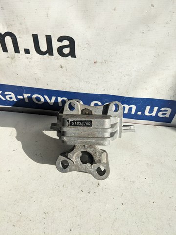 Ліва опора двигуна 51838160 FIAT