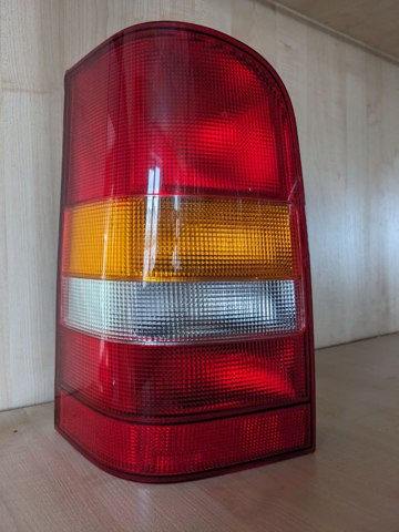 Задня ліва фара 6388201264 MARKET (OEM)