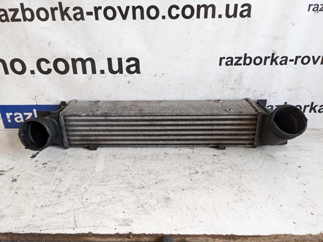 Радіатор интеркуллера 780068001 BMW