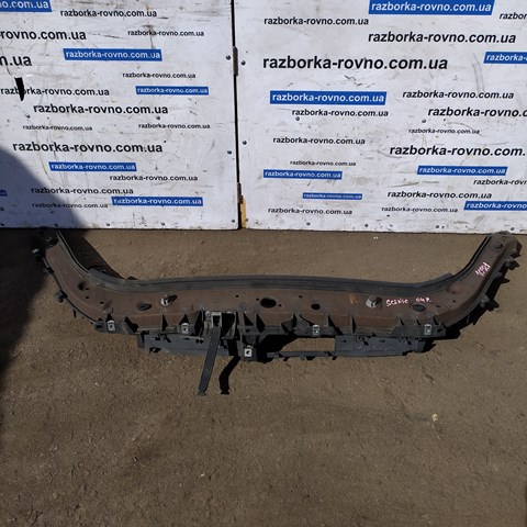 Рамка радіатора верхня 8200140478 RENAULT