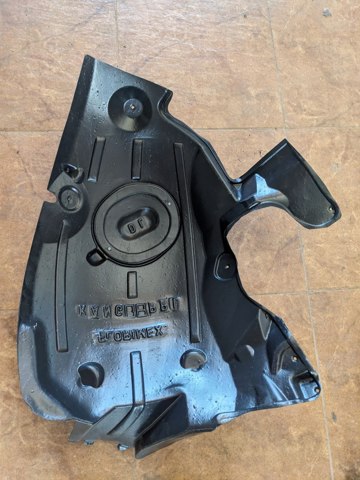 Підкрилок переднього крила, лівий передній 8200426494 RENAULT