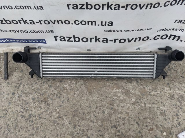 Охолоджувач наддувочного повітря 8E0650000 FIAT