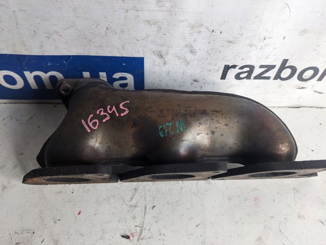 Колектор випускний, лівий A2721400109 MERCEDES