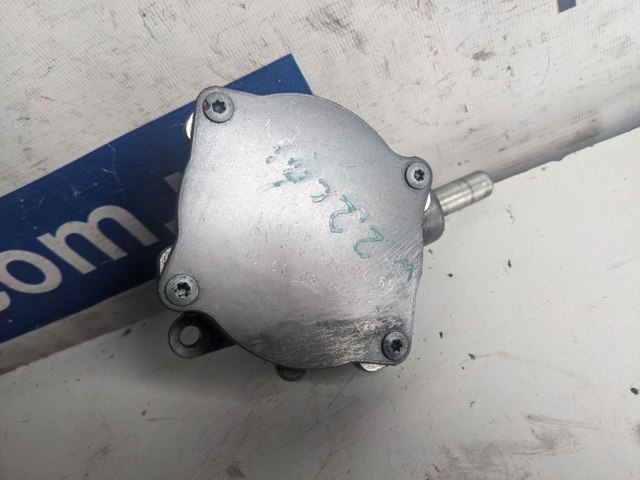 Насос вакуумний A6462300465 MERCEDES