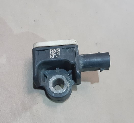 Датчик AIRBAG передній A1668210151 MERCEDES
