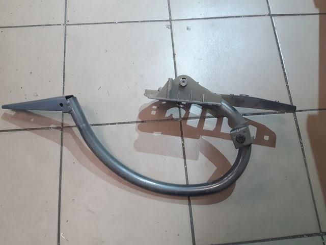 Кріплення кришки багажника A2137500428 MERCEDES