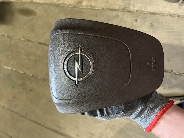 Подушка в кермі 13270402 OPEL