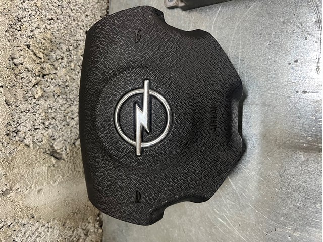 Подушка безпеки водія 24436803 OPEL