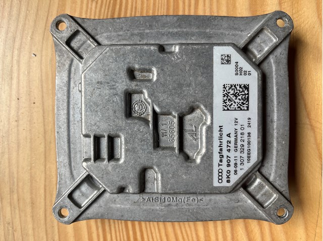 Блок упавленія автосвітла 8K0907472A VAG