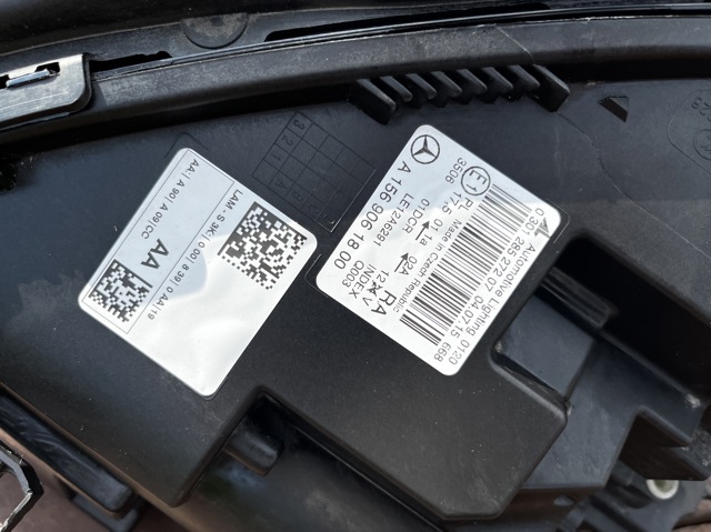 Фара основна права A1569061800 MERCEDES
