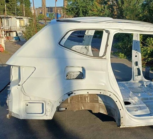 Бічна частина задні праві 3CN809844 VAG