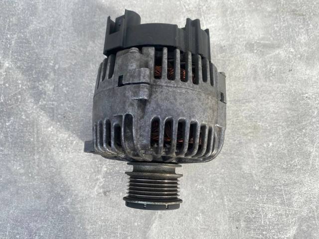 Генератор автомобільний 03P903023F VAG