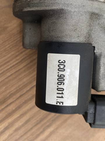 Регулятор тиску палива в паливній рейці 3C0906011E VAG