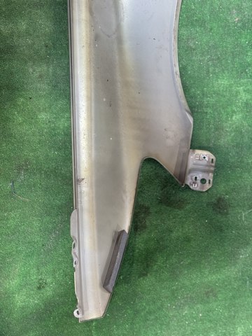 Переднє праве крило 31278845 VOLVO