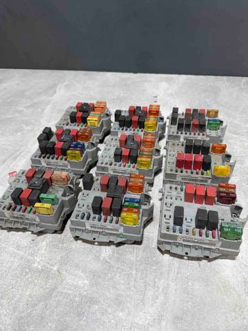 Коробка запобіжників 46760542 FIAT