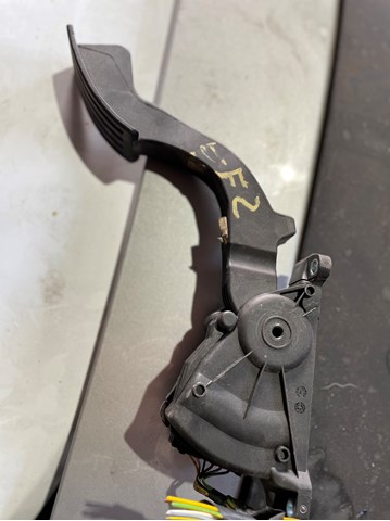 Педаль акселератора 4M519F836AH FORD