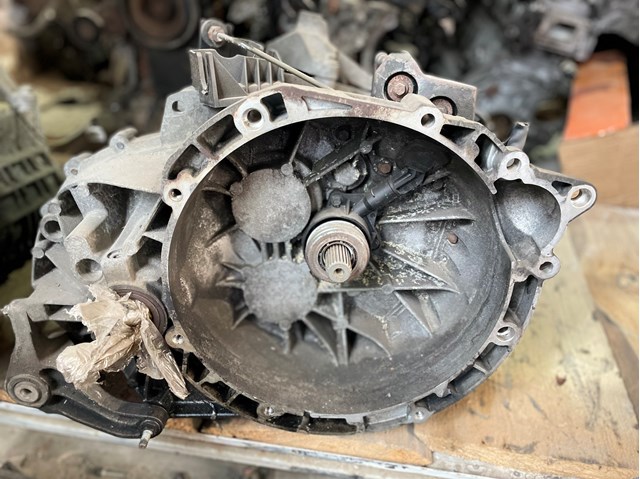 Коробка механіка в зборі 4M5R7002CE FORD