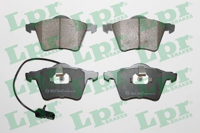 Колодки передні 05P982 LPR