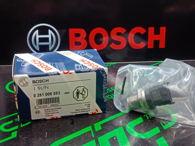 Датчик тиску палива 0281006053 BOSCH