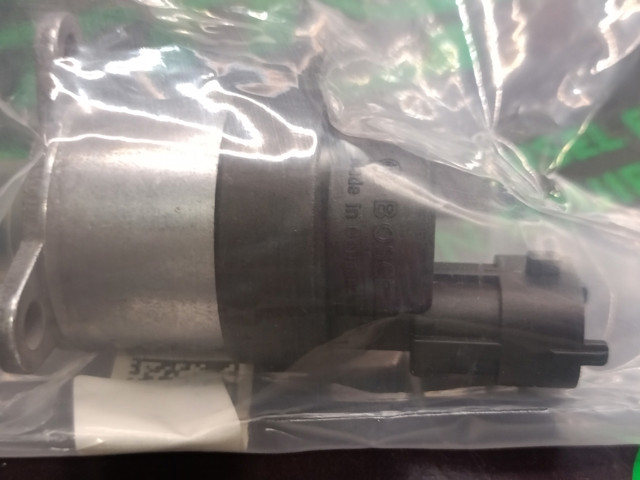 Клапан регулювання тиску палива 0928400699 BOSCH