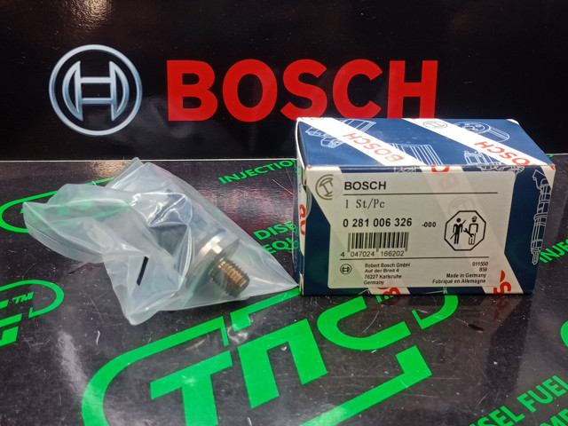 Датчик тиску палива 281006326 BOSCH