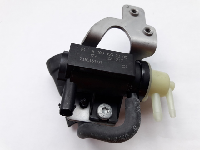 Клапан соленоїд регулювання заслонки EGR A0001532000 MERCEDES