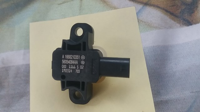 Датчик Ейрбег передній A1668210351 MERCEDES
