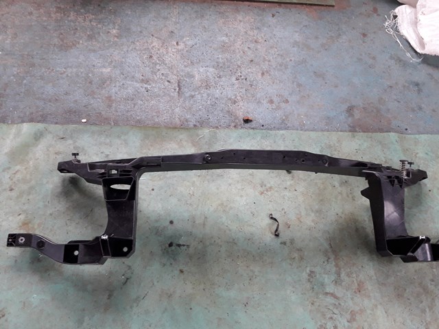 Панель передня A4478801103 MERCEDES
