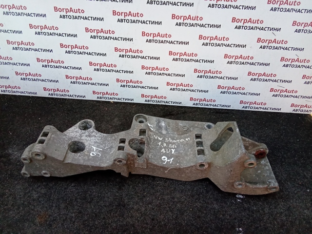 Кріплення генератора 045903143C VAG