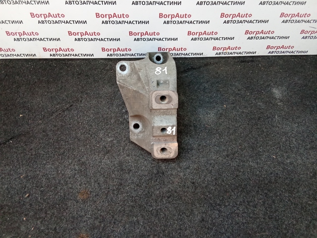 Кронштейн подушки КПП, лівий 1J0199117Q VAG
