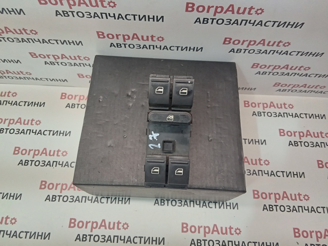 Кнопковий блок керування склопідіймачами передній лівий 1K4959857B VAG