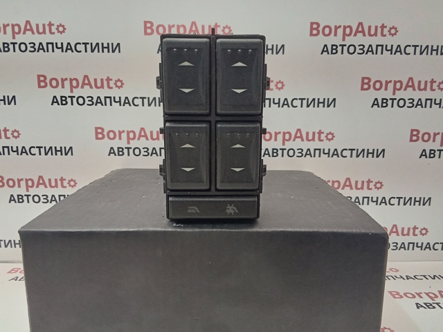 Кнопки переднього лівого склопід'ємника 1S7T14A132BD FORD