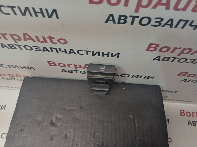 Центральна кнопка підйомника стекол 6Q0959859 VAG