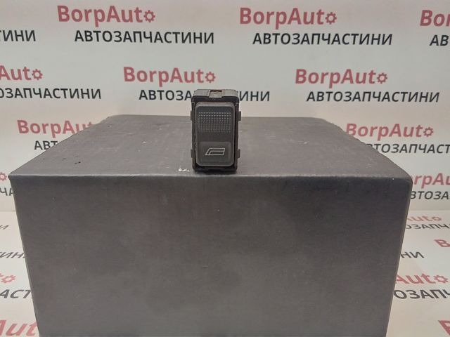 Кнопка вмикання двигуна склопідіймача передня ліва 893959855 VAG