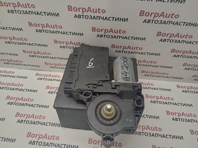 Двигун склопідіймача двері передньої, правої 8E1959802H VAG