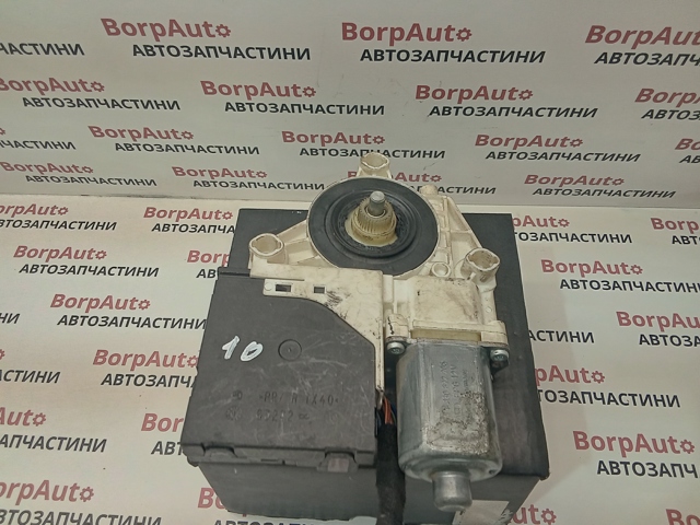 Мотор склопідйомника водійських дверей 8P0959801E VAG