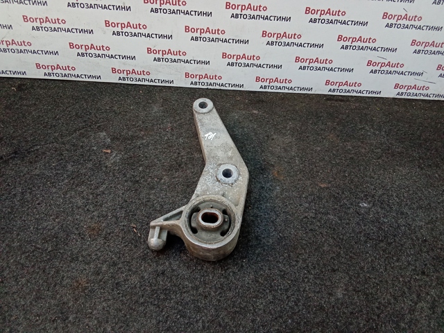 Кронштейн подушки (опори) двигуна, задньої 9227883 GM