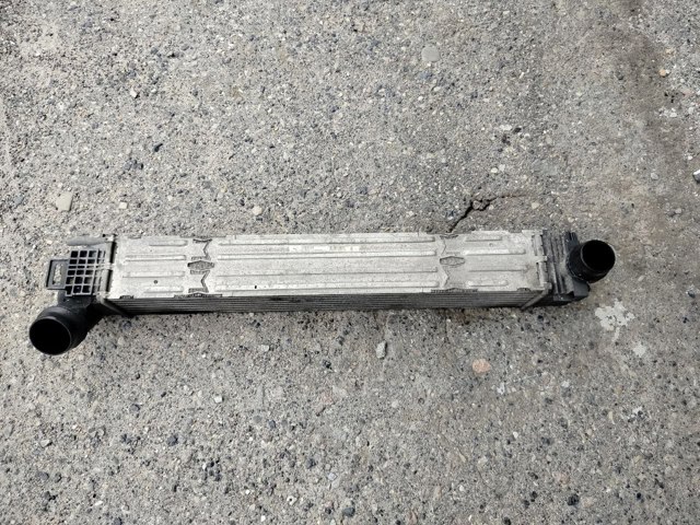 Охолоджувач наддувочного повітря 144960023R RENAULT