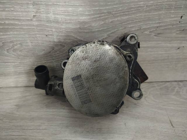 Насос вакуумний 146503760R RENAULT